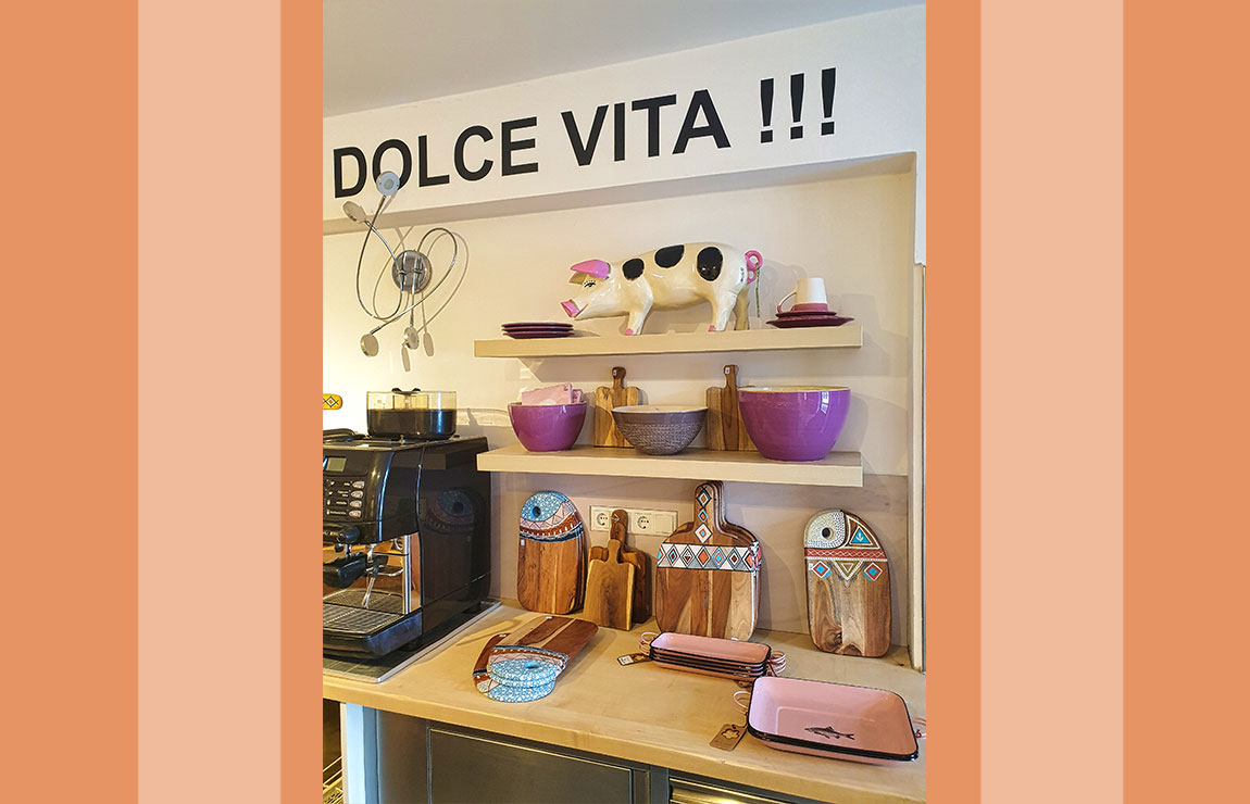 Holzbretter Geschirr