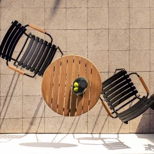 Gartenstuhl Outdoor Dining Chair mit rundem Beistelltisch