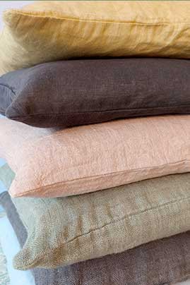 Textilien: Sitz- Dekokissen, Teppiche, Taschen, Körbe, Untersetzer, Vorleger